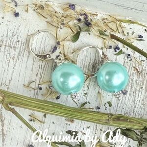 Alquimia Blue and Silver Minimalist Earrings